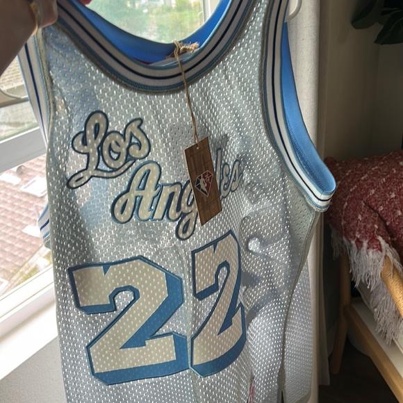 Mitchell & Ness Other - NWT Lakers jersey
